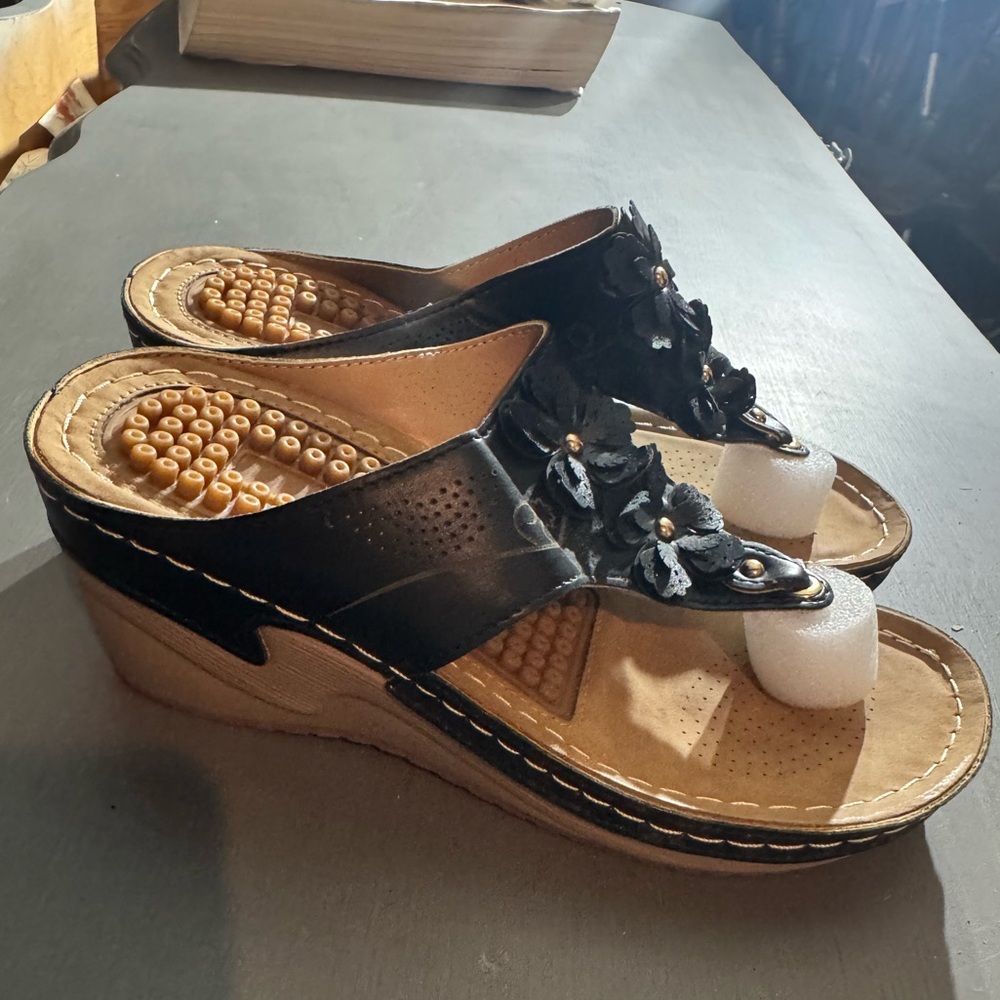 Chic Black and Tan Wedge Shoes with Sleek Design
